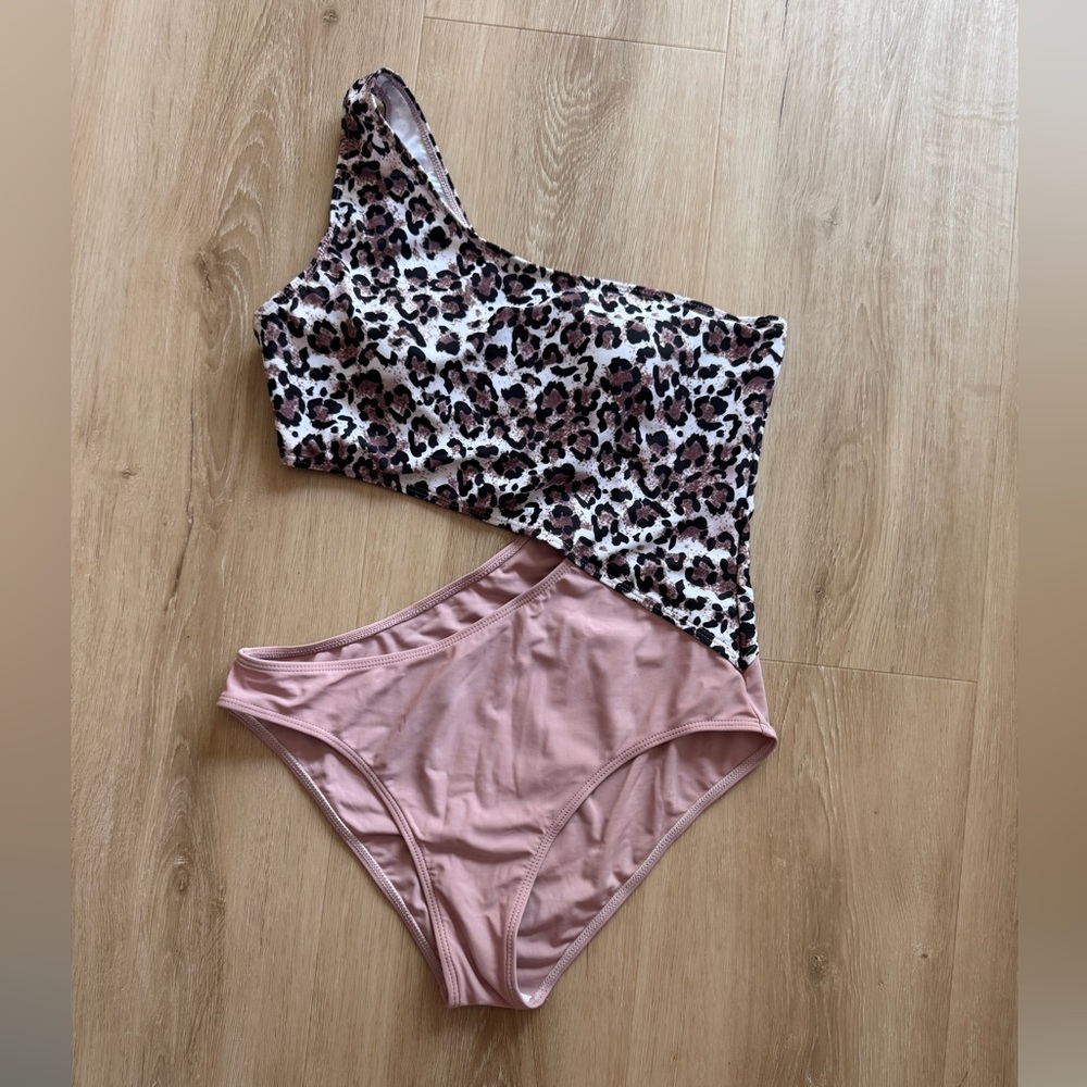 Leopard Print One-Shoulder Swimsuit with Pink Bottoms size medium